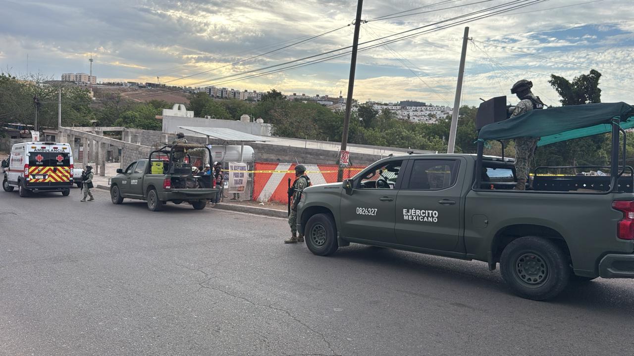 $!Asesinan a balazos a un joven dentro de una gasera en la Colonia Proyecto Alfa, en Culiacán