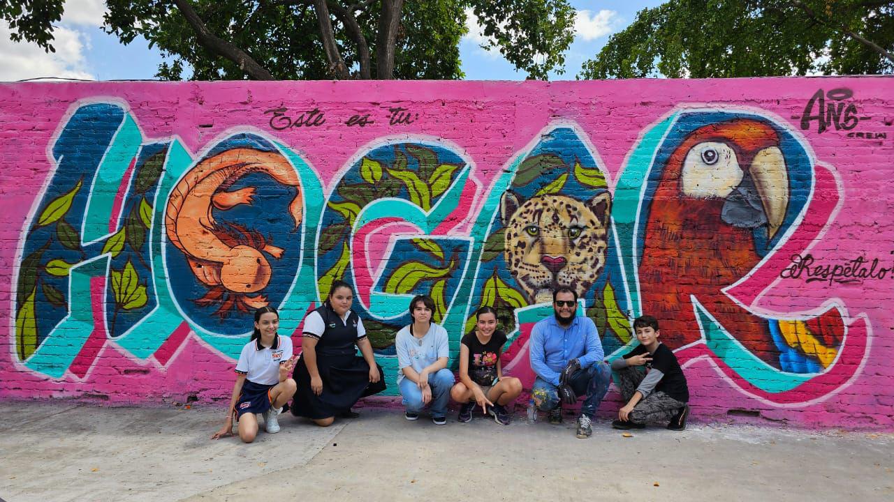 $!Pintan alumnos de la secundaria SNTE 53 murales con animales y motivos de inclusión