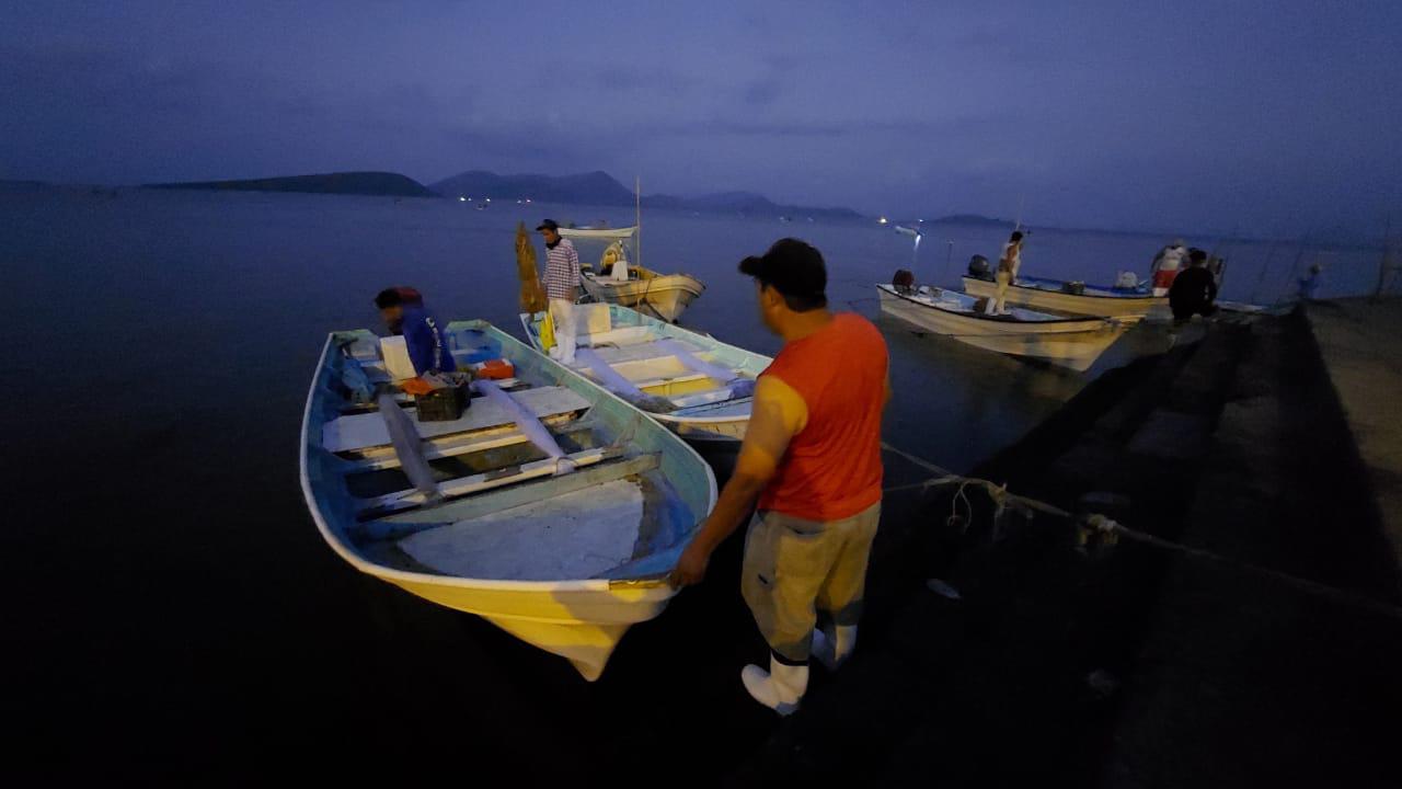 $!Pescadores ribereños de Guasave inician las capturas de camarón; tienen fe en obtener una buena pesca