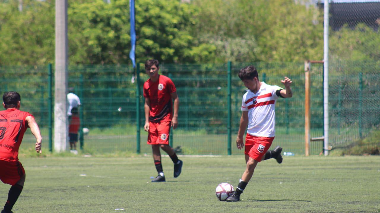 $!¡Covec es monarca de Primera!