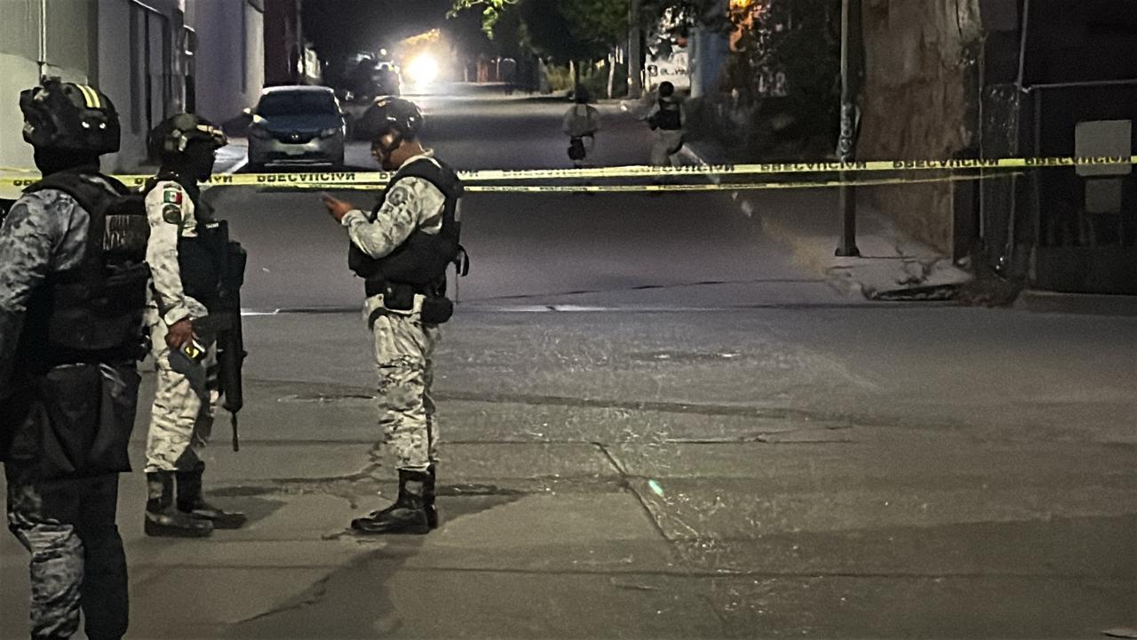 $!Asesinan a balazos a motociclista en sector Alameda, en Culiacán