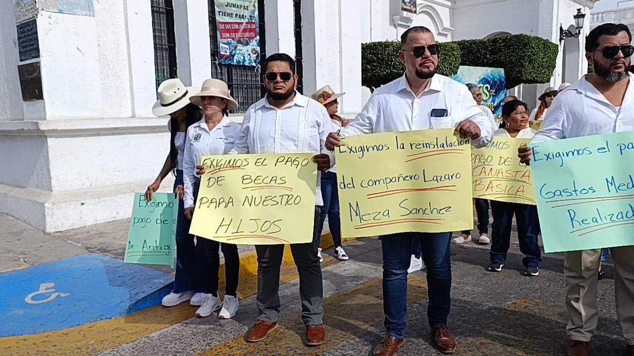 $!Trabajadores sindicalizados de Escuinapa reclaman a autoridades cumpla con derechos