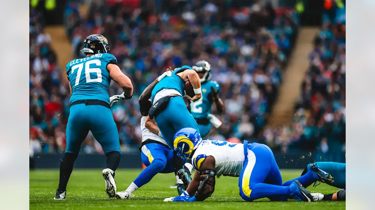 $!Rams aplastan a Jaguars en Wembley con cinco pases de touchdown de Stafford