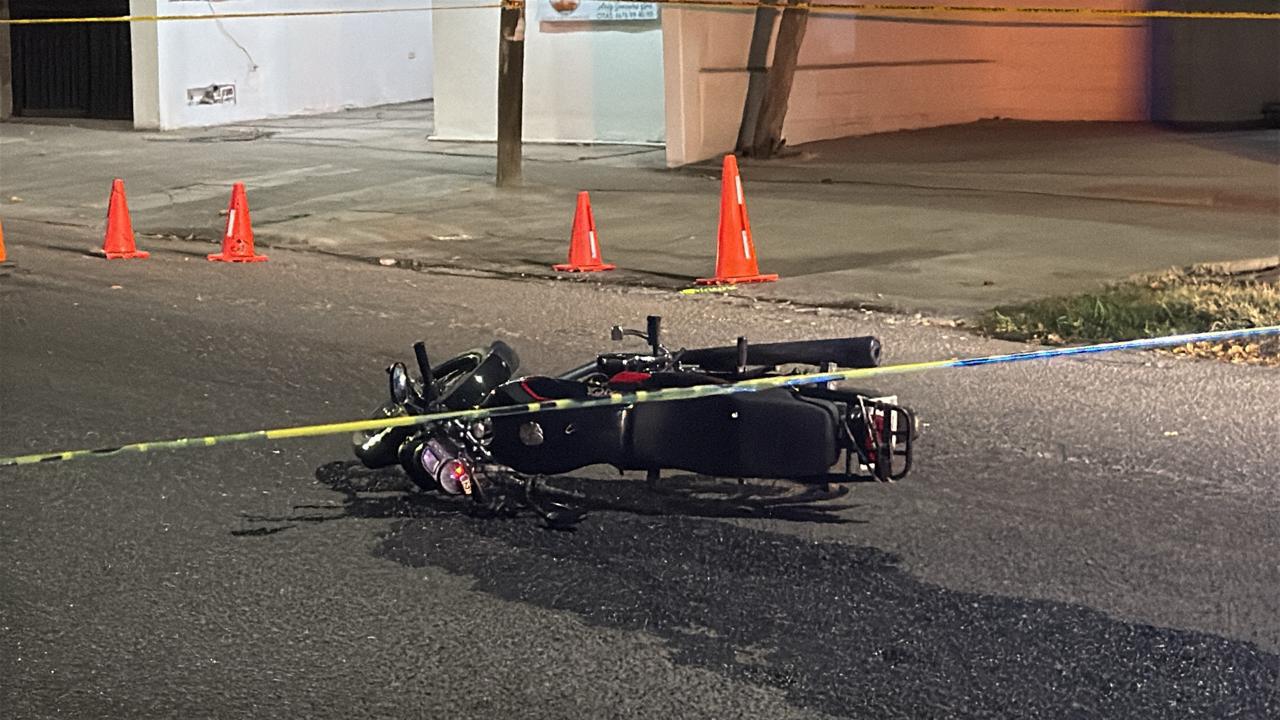 $!Atacan a motociclista a balazos en Barrancos; hay un detenido en Culiacán