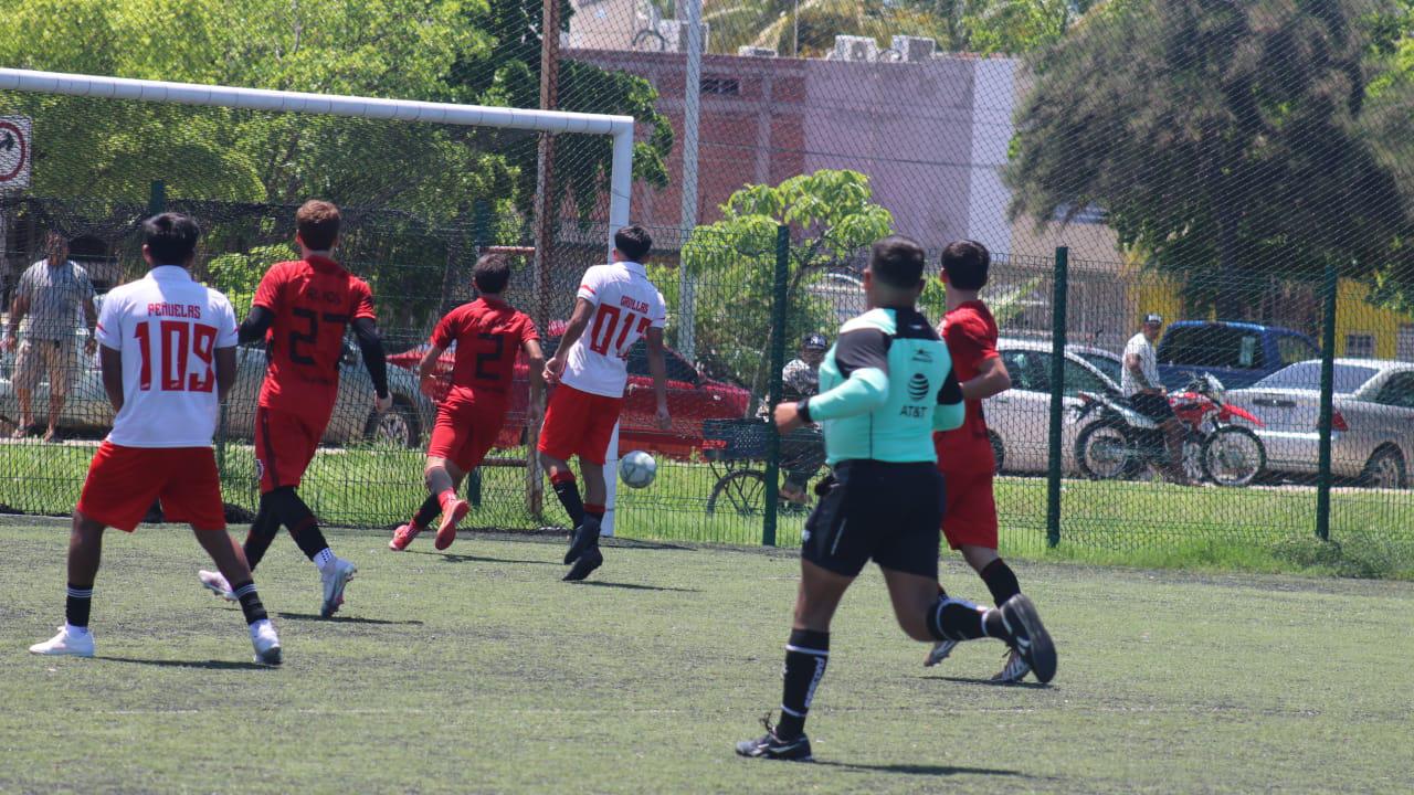 $!¡Covec es monarca de Primera!