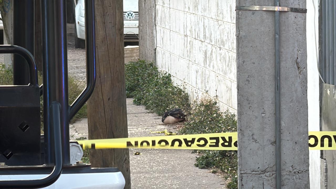 $!Disparan contra un hombre en la entrada del fraccionamiento Los Ángeles, en Culiacán; muere más tarde en un hospital