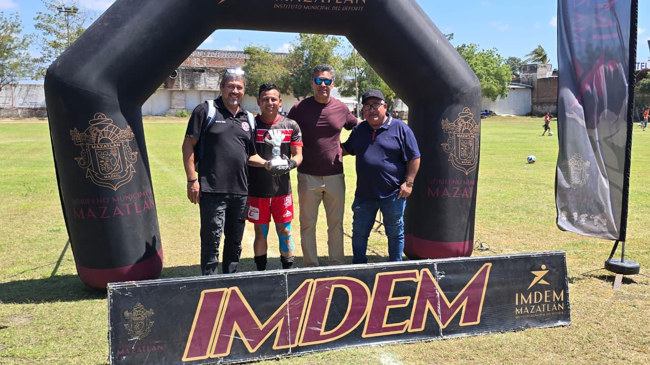 $!Alde Millán firma la historia: Rojos de Villa Unión campeones