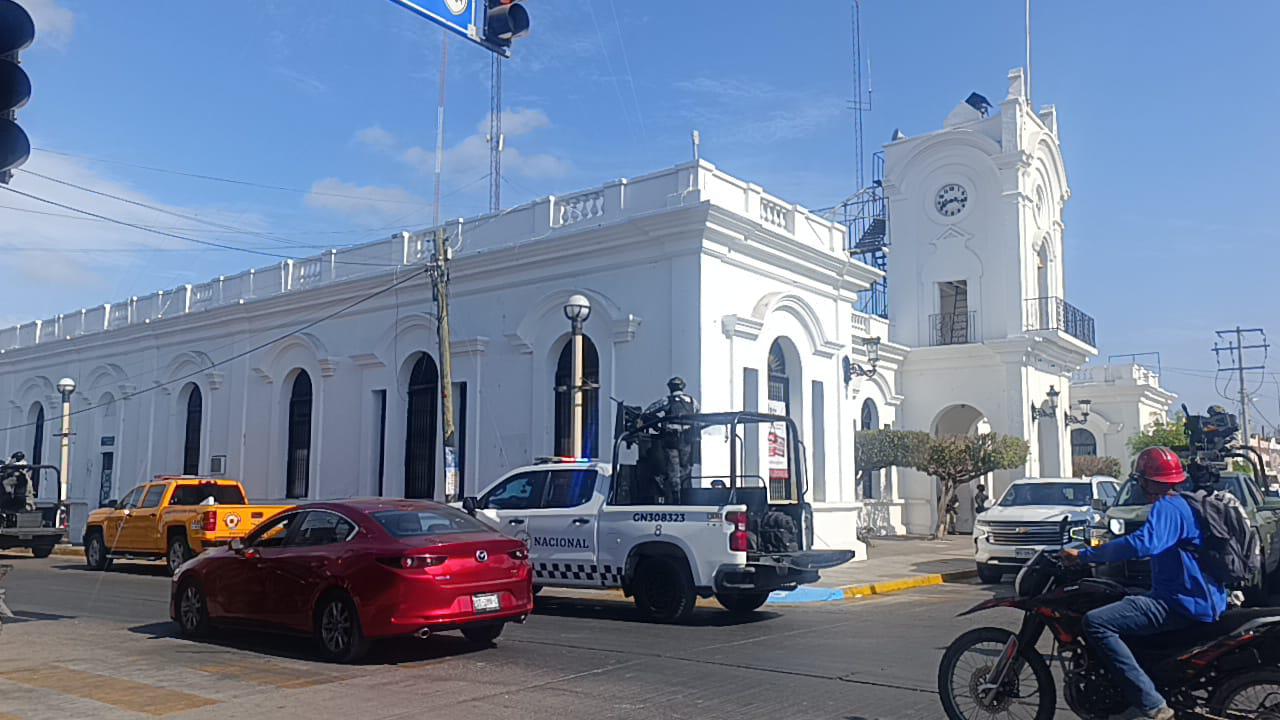$!Gobernadora de Sinaloa acude a Escuinapa ante crisis de violencia