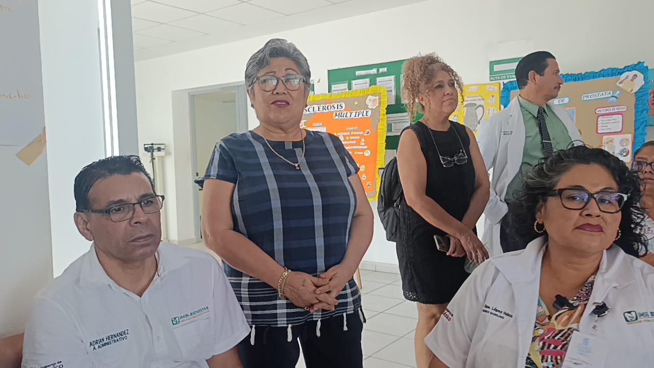 $!Protestan en el Hospital IMSS Bienestar en Escuinapa por falta de pago