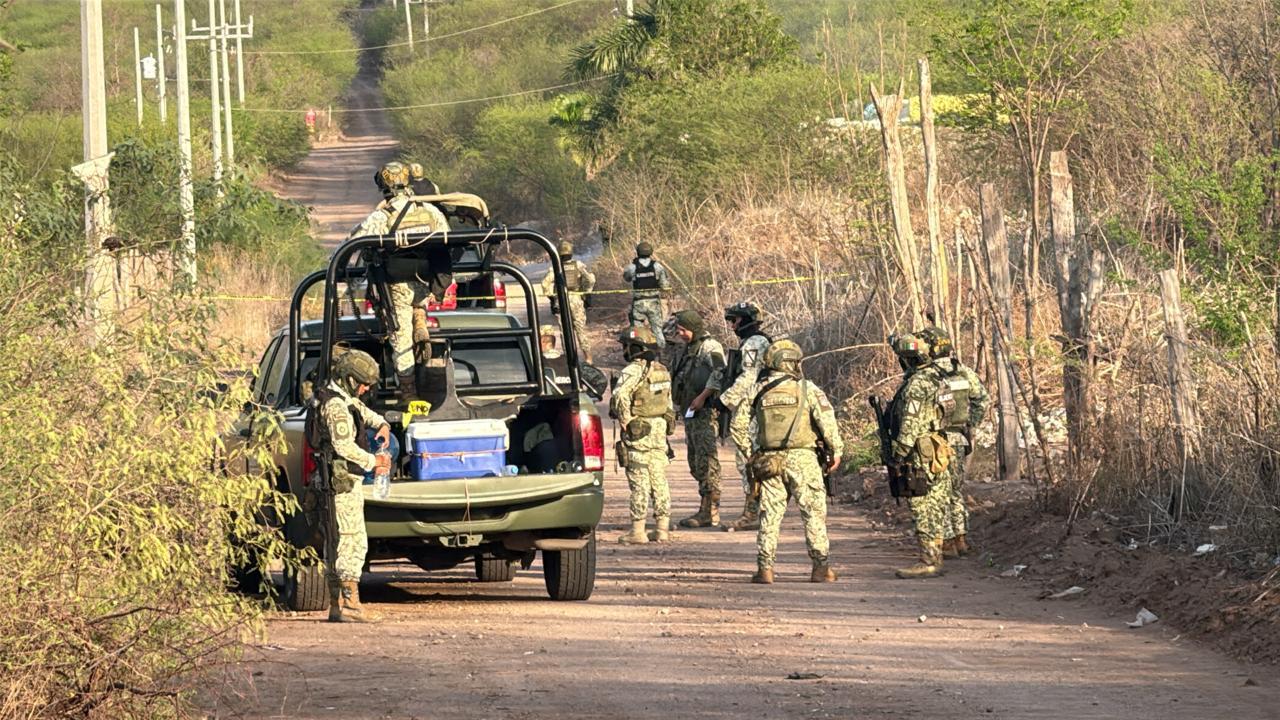 $!Hallan a un hombre asesinado en un camino de terracería en la periferia oriente de Culiacán