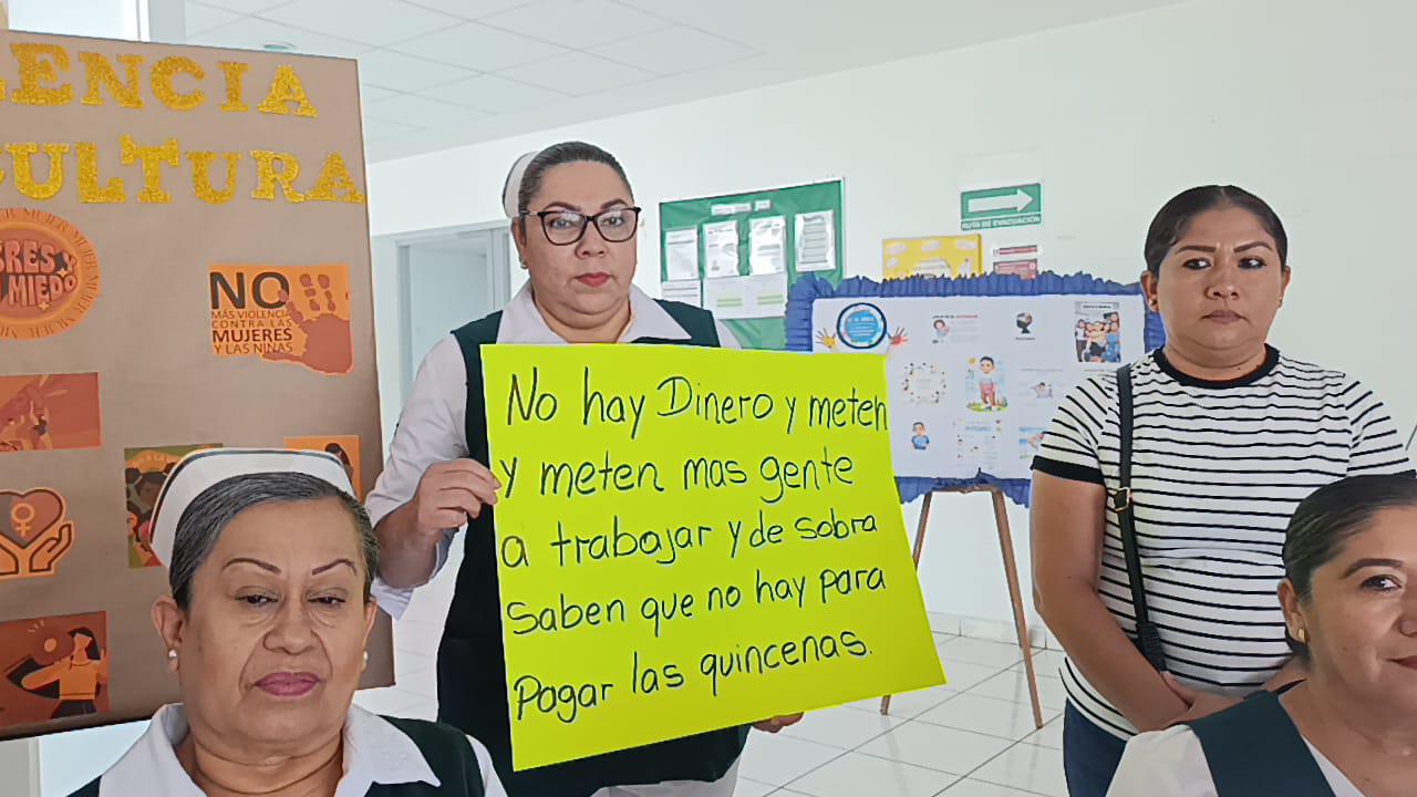 $!Personal del Hospital IMSS Bienestar de Escuinapa para labores por falta de pagos