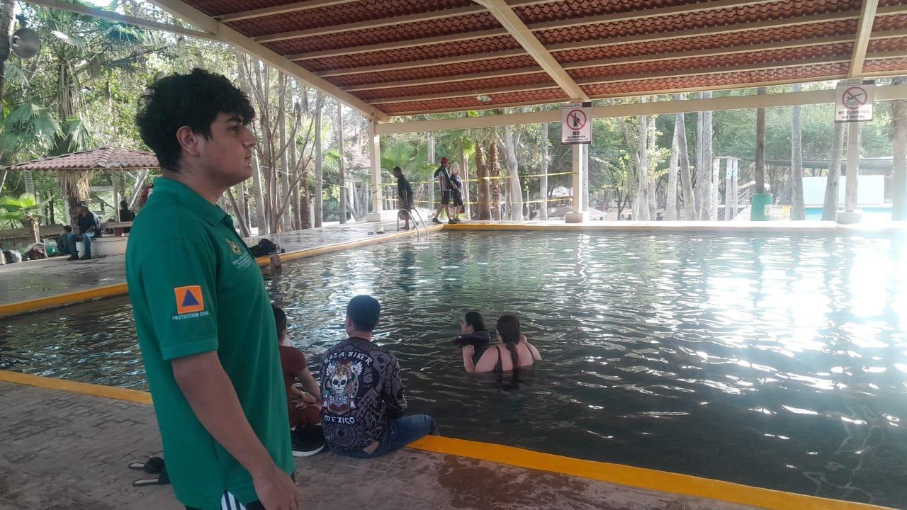 $!Balnearios de Culiacán concentran a 15 mil visitantes en Jueves Santo