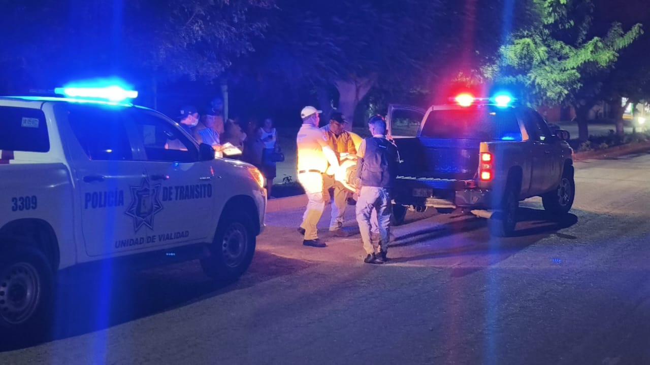 $!Arrolla motociclista a peatón en avenida de Rosario