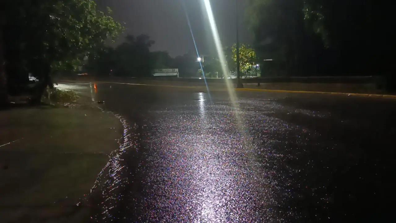 $!Tormentas podrían alcanzar Mazatlán y sur de Sinaloa esta noche