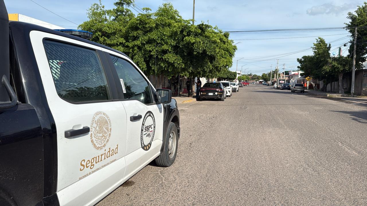 $!Asesinan a balazos a un hombre dentro de un domicilio de la colonia El Palmito, en Culiacán