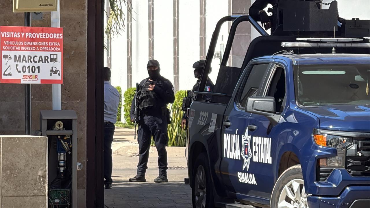 $!Tras despojo de vehículo despliegan operativo en residencial del sector Tres Ríos, en Culiacán