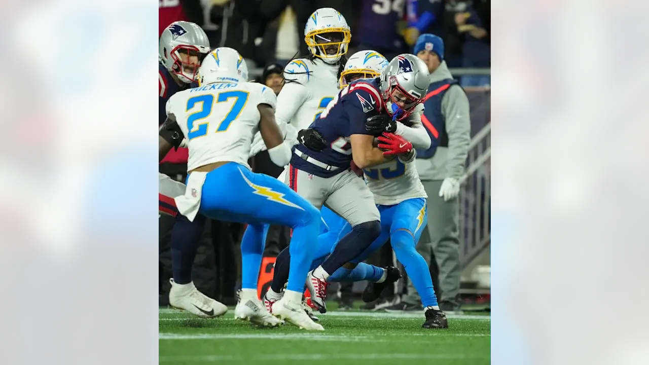 $!Patriots avanzan con defensa implacable ante Chargers