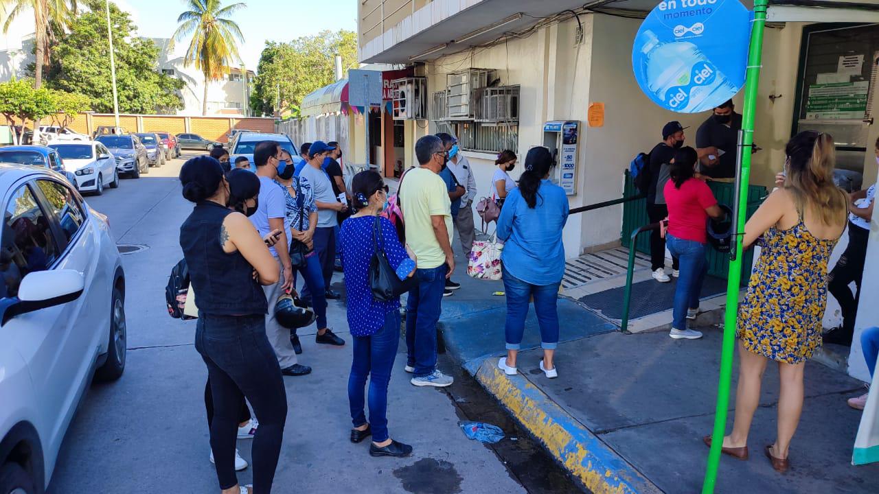 $!Buscan en módulo del IMSS Mazatlán atención ante síntomas por Covid