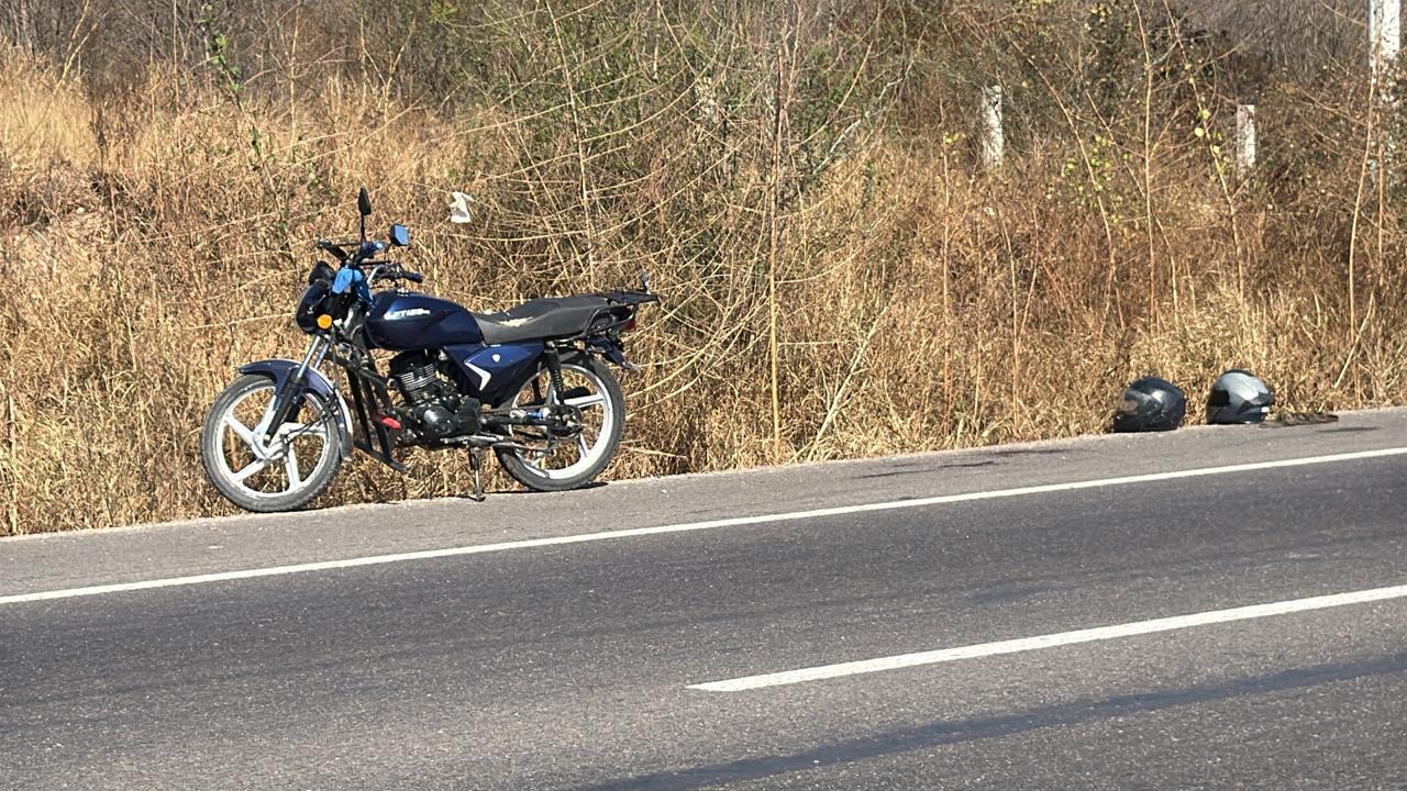 $!Hieren de bala a motociclista por el Libramiento La Costerita, al sur de Culiacán