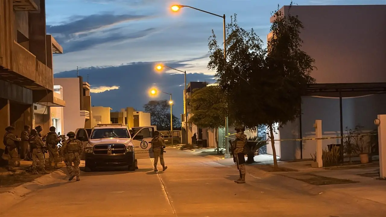 $!Asesinan a balazos a un joven de 17 años dentro un domicilio de la privada Punto Oriente, en Culiacán