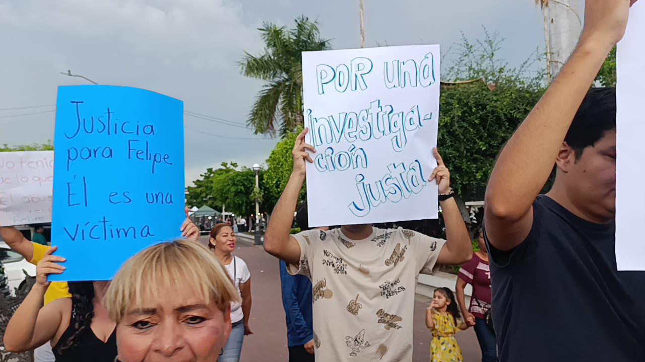 $!Piden juicio justo para Felipe Yahir, acusado de matar a su padre en Escuinapa