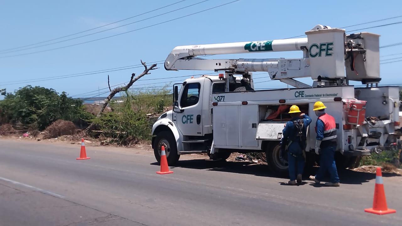 $!Lluvias dejan apagones en Mazatlán, señala Protección Civil