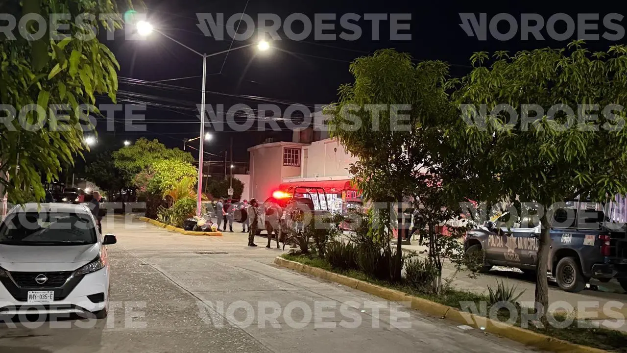 $!Matan a balazos a dependiente de un abarrotes en el Infonavit Alarcón, en Mazatlán; se presume asalto