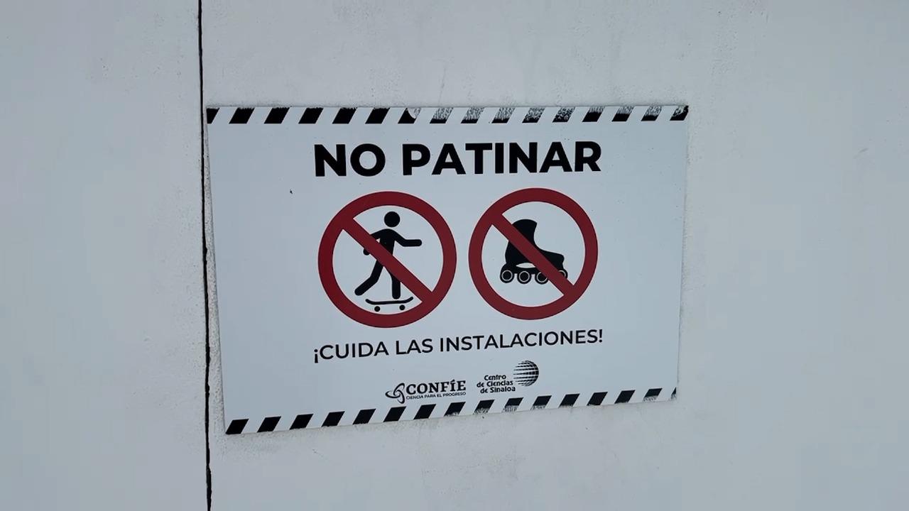 $!Piden remover cadenas en el Centro de Ciencias de Sinaloa