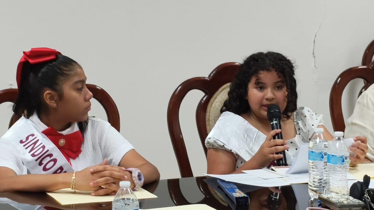 $!Cabildo Infantil, conformado principalmente por niñas, rindió protesta en sesión oficial en Rosario