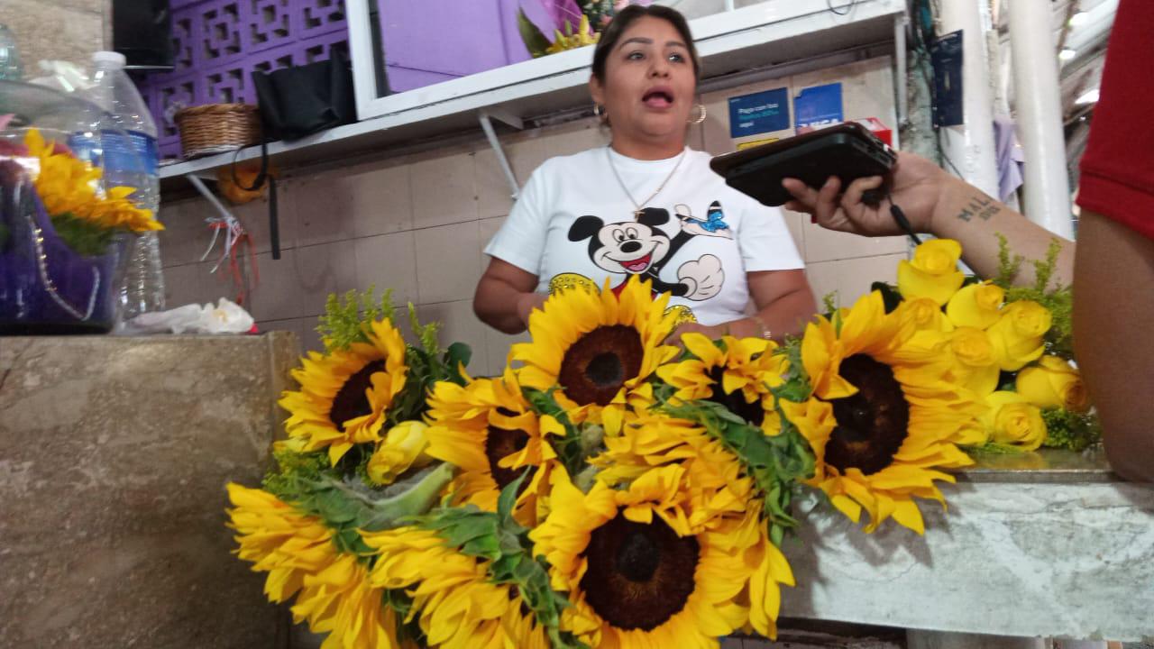 $!¿Ya regalaste flores amarillas hoy?; esperan floristas que ‘Efecto Floricienta’ rebase ventas del 14 de febrero