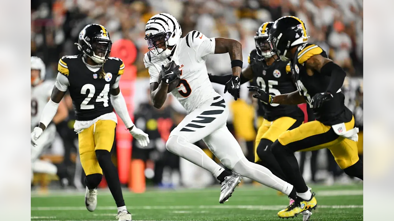 $!Flacco revive a Bengals en duelo de leyendas ante Rodgers