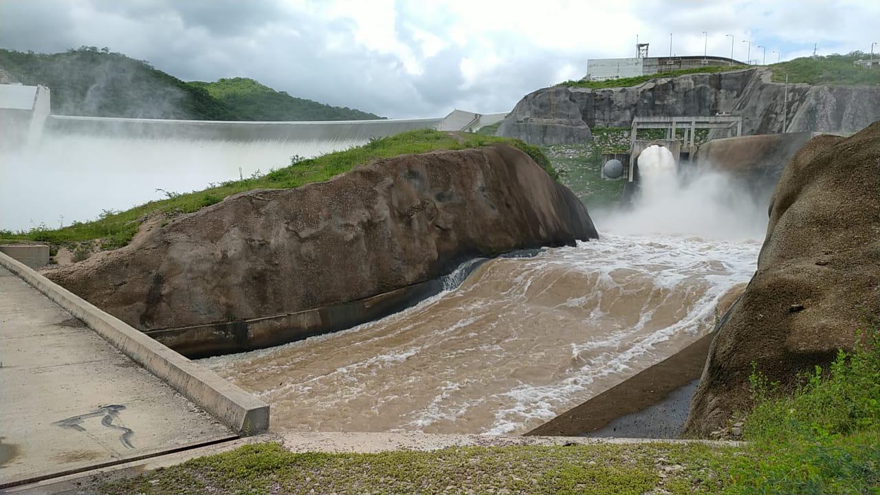$!Vierte Presa Picachos gran cantidad de agua al subir al 106.65 por ciento de su capacidad de almacenamiento