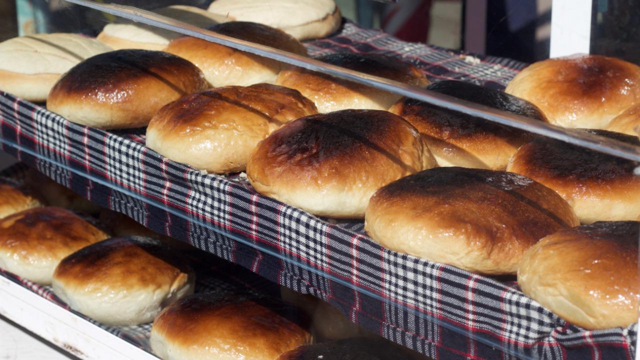 $!Jesús Alberto vende pan en Culiacán, pero ha buscado innovar para ofrecer un servicio diferente