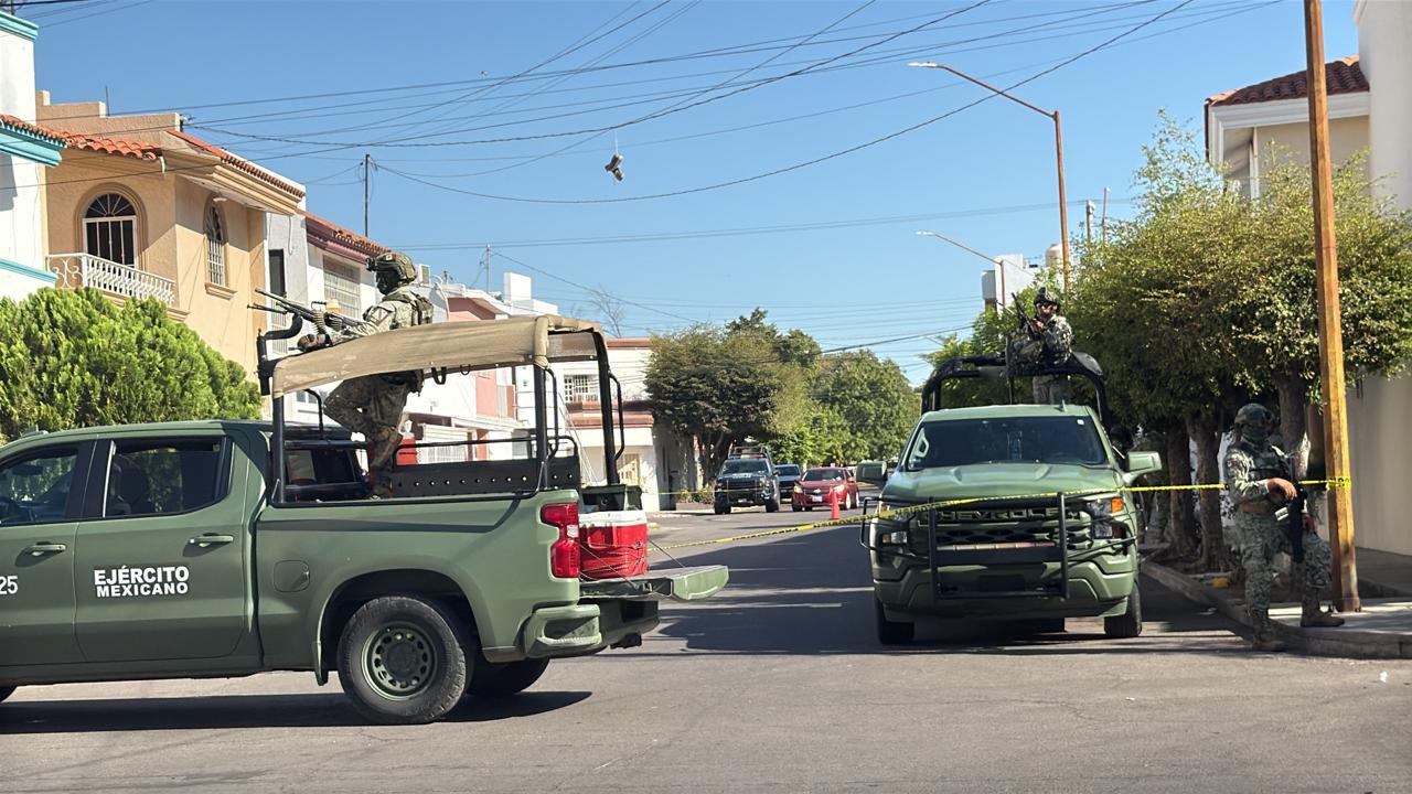 $!Asesinan a motociclista mientras revisaba bolsas de basura en la colonia Campiña, en Culiacán