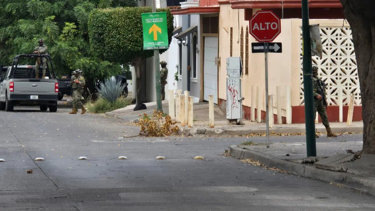 $!Despliegan operativo terrestre y aéreo en la colonia Guadalupe, en Culiacán