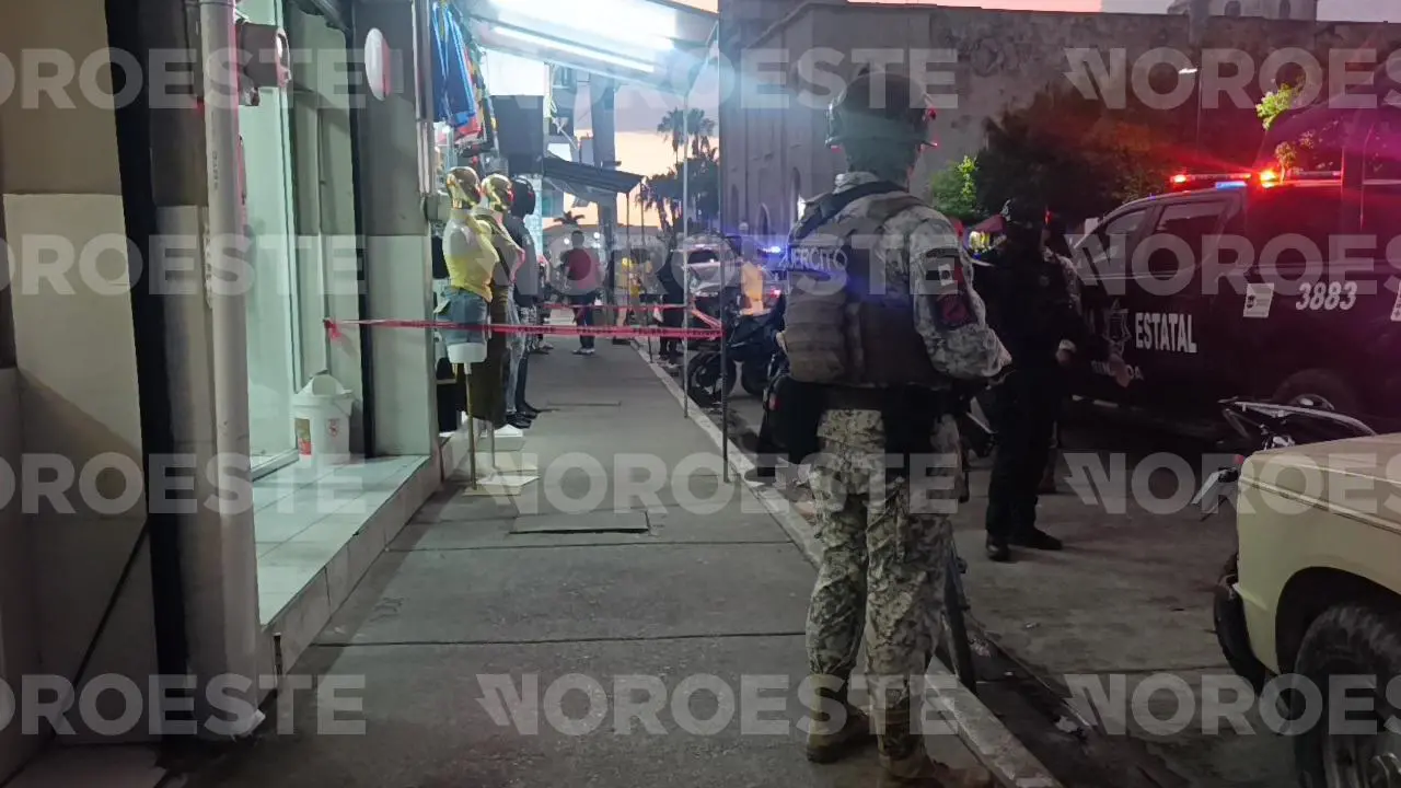 $!Asesinan a otra mujer en el Centro de Escuinapa, a un costado de la parroquia