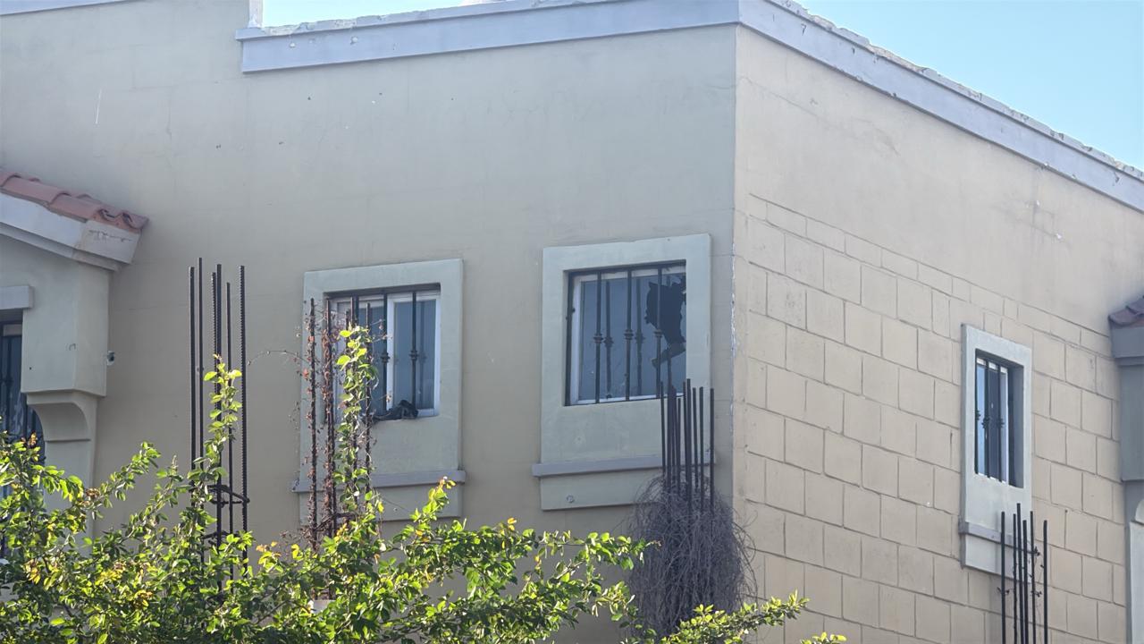 $!Atacan a balazos una vivienda en Urbivilla del Cedro, en Culiacán; seis personas resultan ilesas