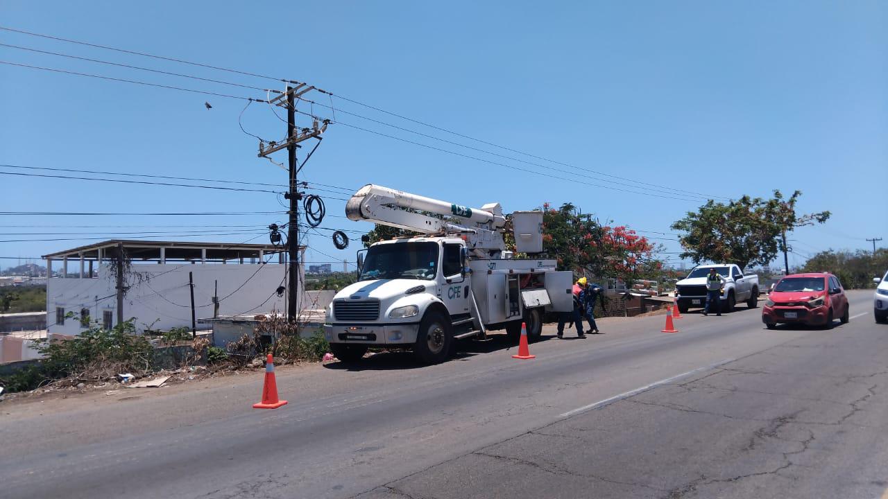 $!Lluvias dejan apagones en Mazatlán, señala Protección Civil