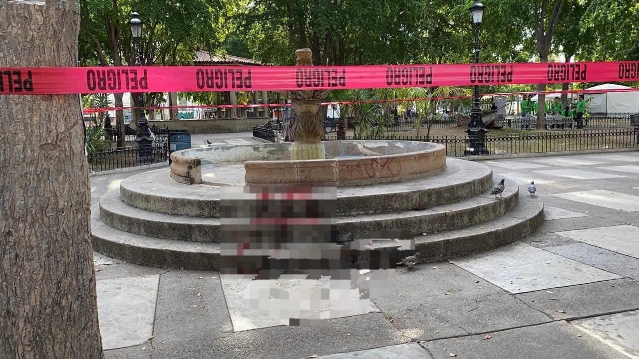 $!Encuentran a adulto mayor con impacto de bala en la Plazuela 27 de Septiembre, en Los Mochis