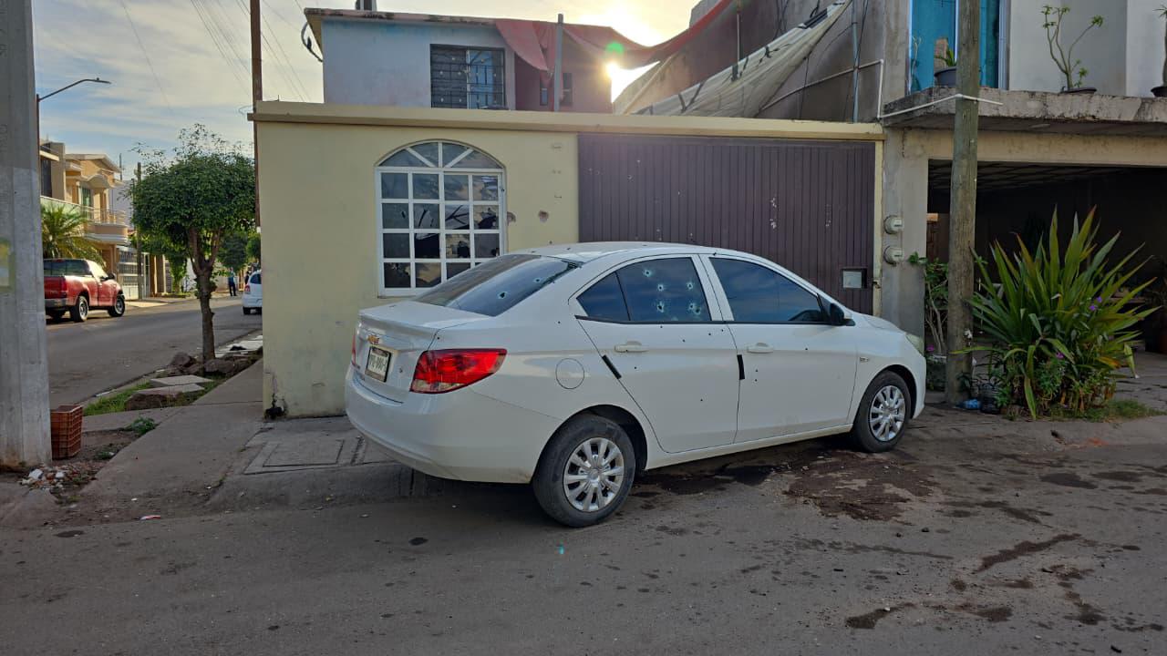 $!Balean taller y carro; racha de 6 ataques en Santa Fe, Culiacán