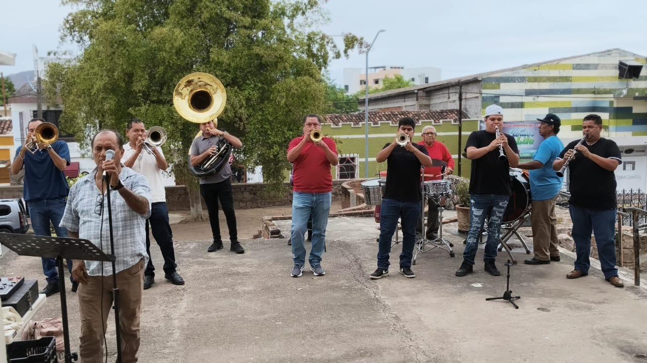 $!Celebran con fe y tradición al Sagrado Corazón en El Rosario