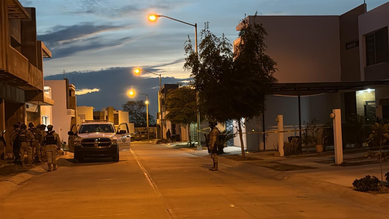 $!Asesinan a balazos a un joven de 17 años dentro un domicilio de la privada Punto Oriente, en Culiacán
