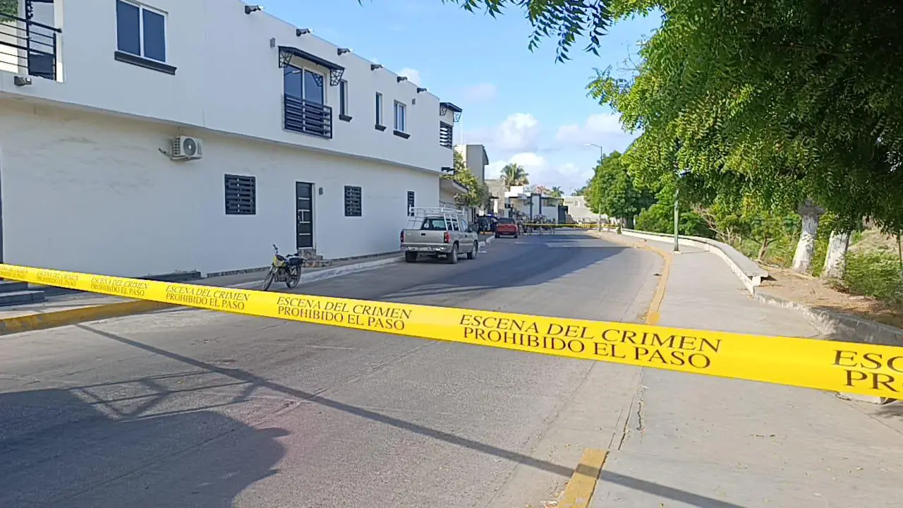 $!Encuentran en malecón de Escuinapa artefacto explosivo sin detonar