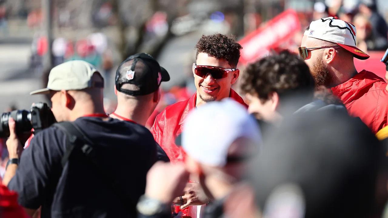 $!Miles de aficionados ovacionan a los campeones Chiefs