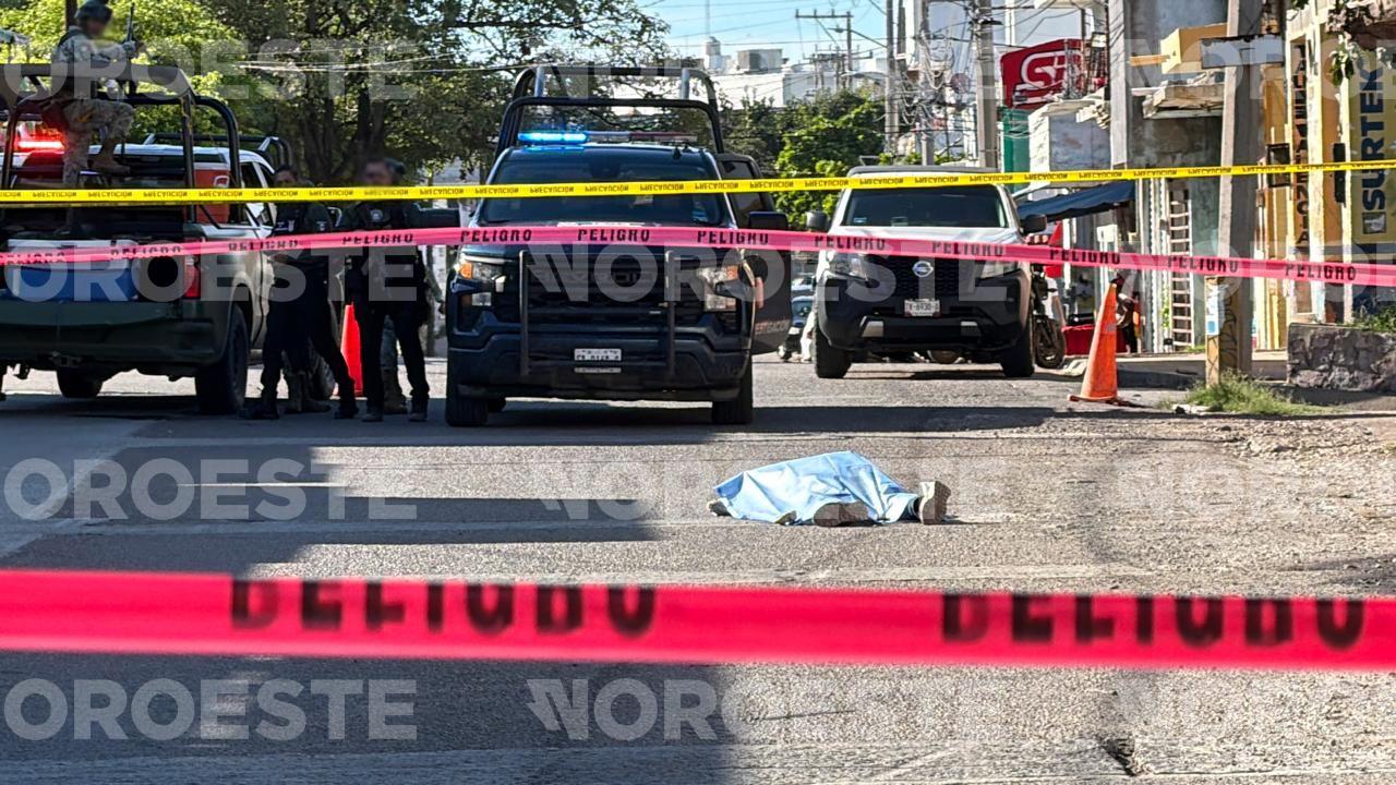 $!En Mazatlán, armados interceptan camioneta, matan a un hombre y privan de la libertad a otro