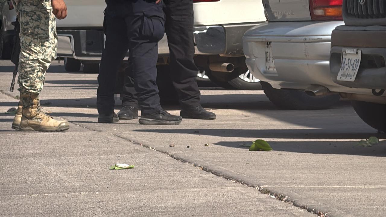 $!Atacan por segunda ocasión un domicilio en el norte de Culiacán; balean vivienda y camioneta