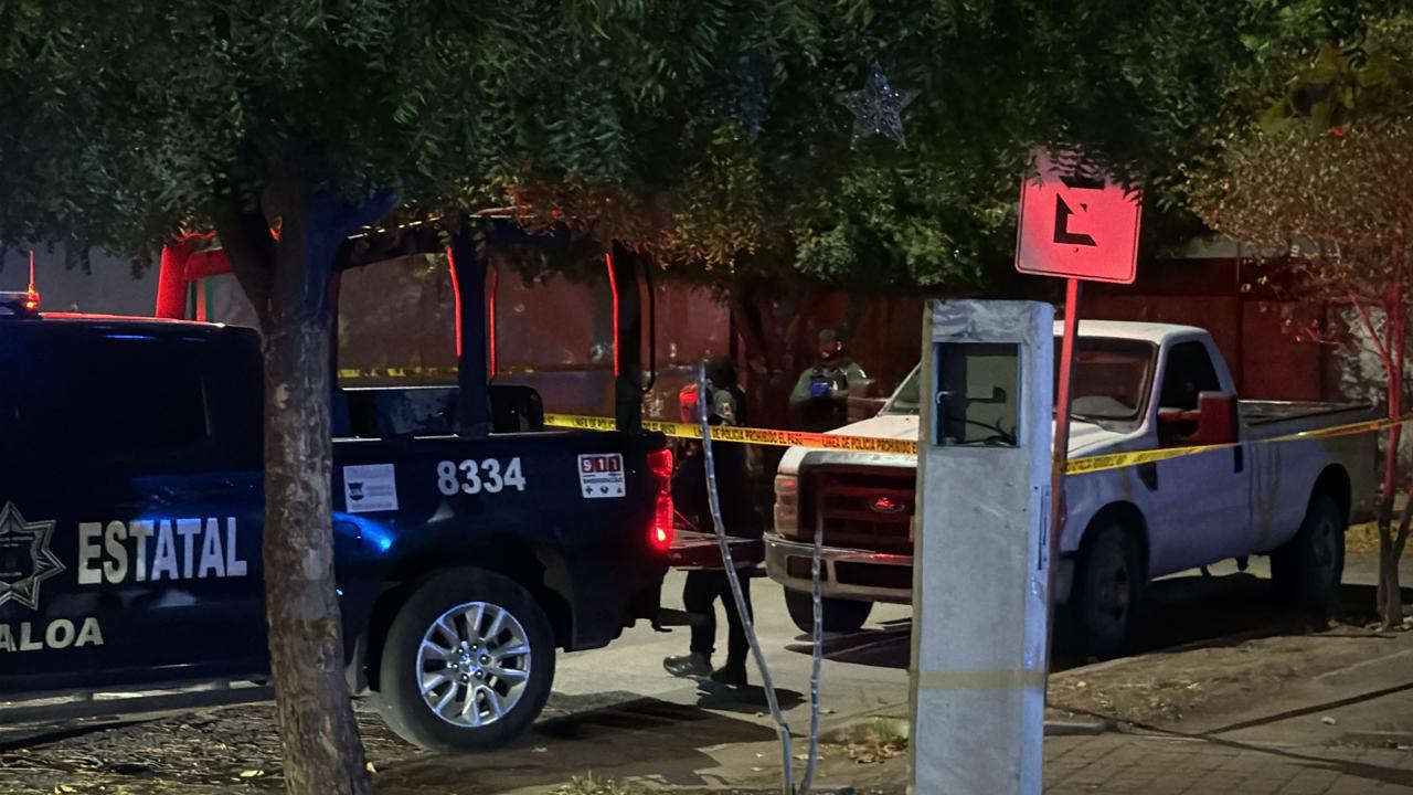 $!Localizan a hombre asesinado y envuelto en cobijas en residencial Espacio Barcelona, en Culiacán