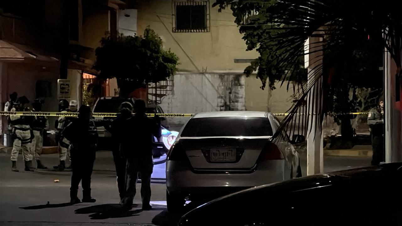 $!Asesinan a joven de 19 años dentro de su vehículo en la colonia Burócrata, en Culiacán