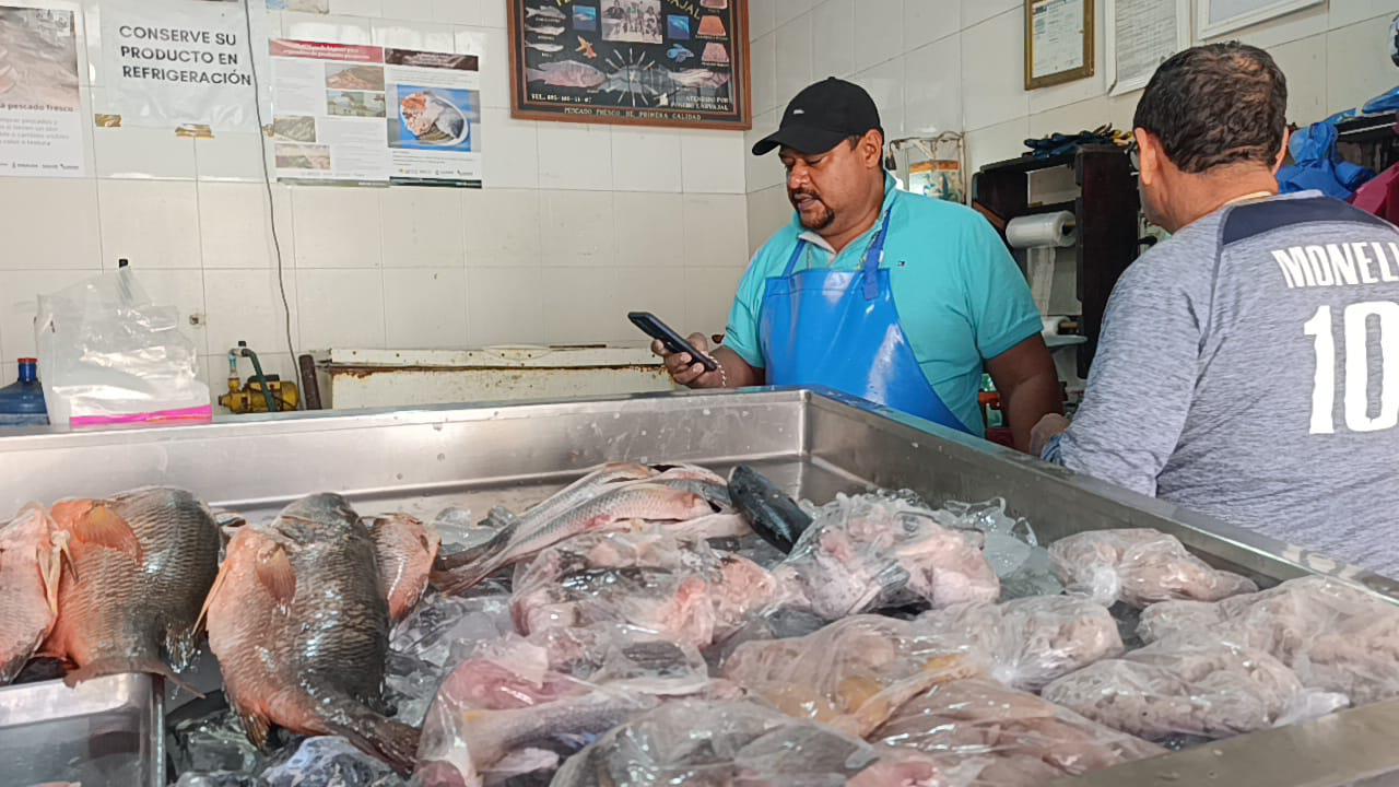 $!Venta de pescado en Cuaresma ya no es como antes, señalan comerciantes en Escuinapa