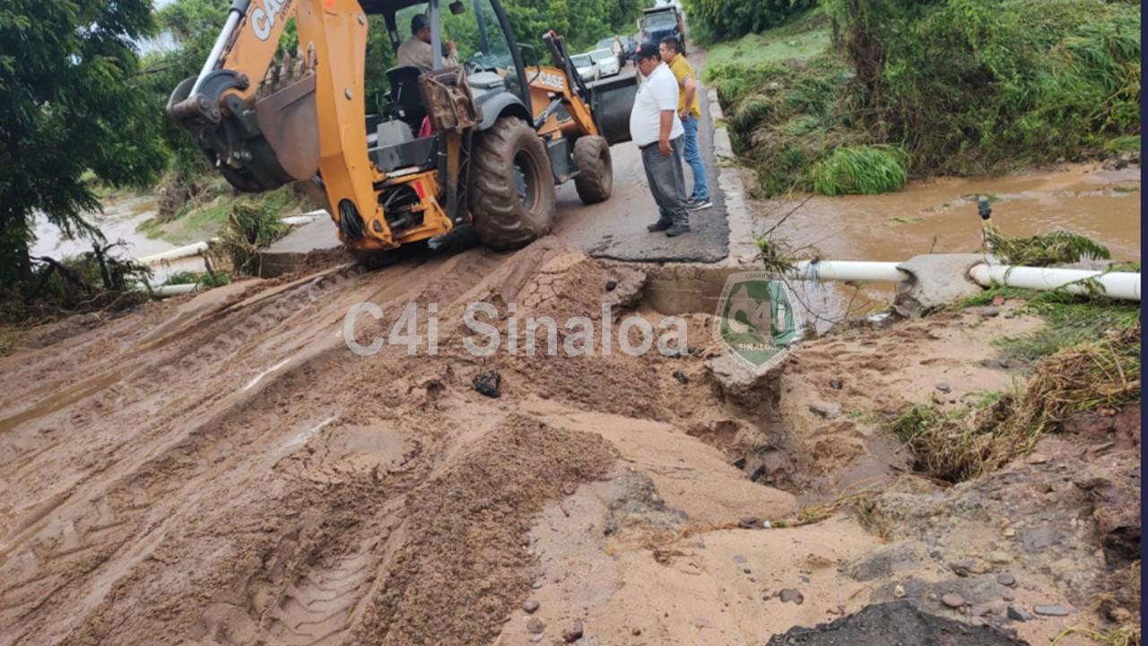 $!Alerta Seguridad Pública de Sinaloa de daños ocasionados por las lluvias de esta madrugada; cierran carreteras